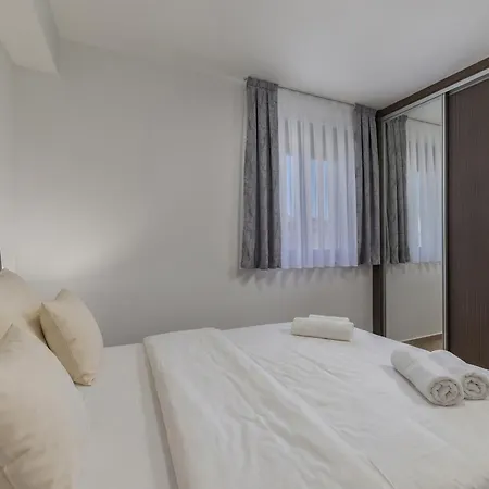 Family Apartamento Zadar